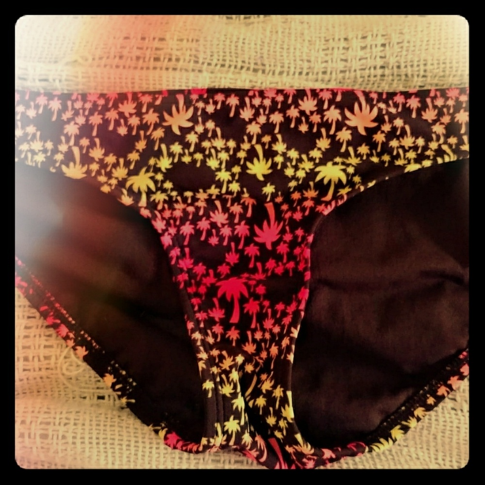 Bikini bottoms